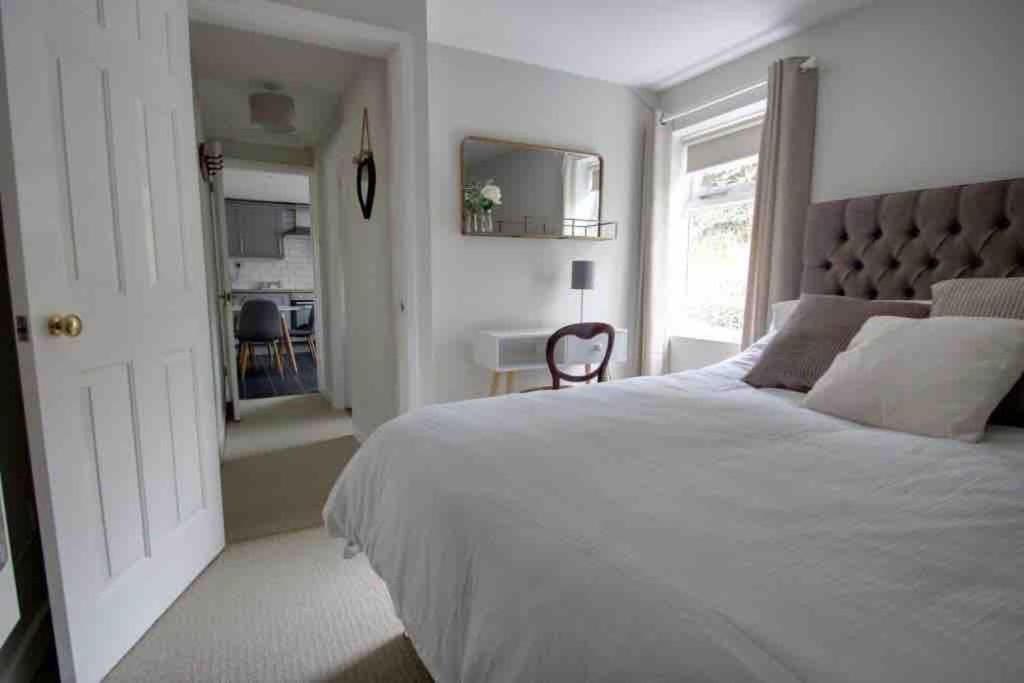 Bakewell- Super Central 2 Bed Apartment エクステリア 写真